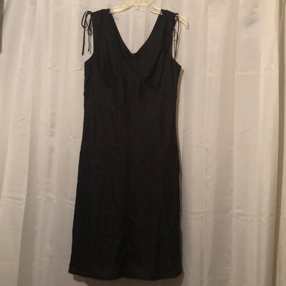 gap black midi dress